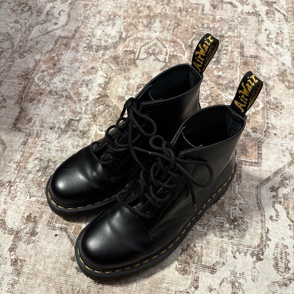 DR. MARTENS 101 BEX SMOOTH LEATHER ANKLE BOOTS Size Men’s 9 | Women’s 10 - Picture 4 of 6
